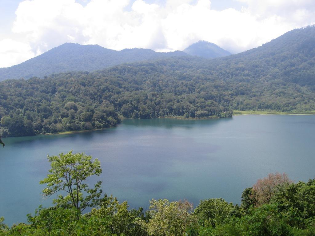 सहारा Banyualit 'n 3*
